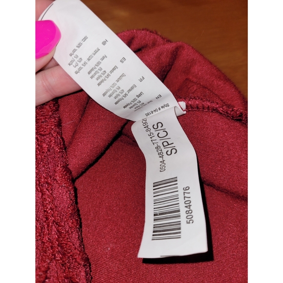 Crop top - Picture 2 of 2